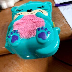 POLLY POCKET OTTER & PINEAPPLE PURSE VERY GOOD CONDITION